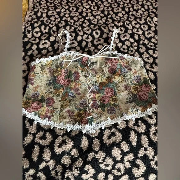 ✨SHEIN✨Floral Lace-Up Corset Top - Picture 3 of 5
